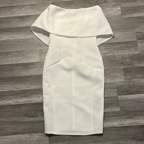 Off the shoulder white dress - Picture 1 of 1